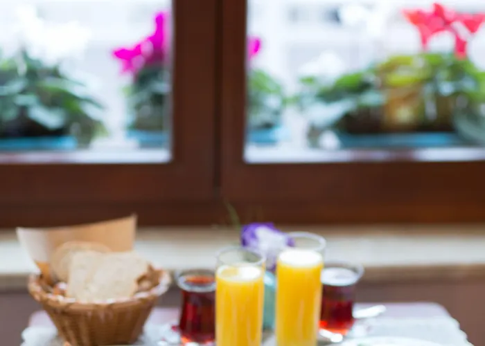 Отель Lalahan Стамбул