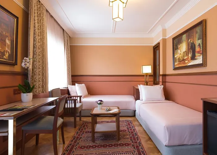 Отель Lalahan Стамбул