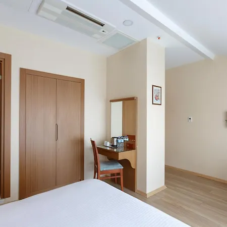 Lalahan Hotel
