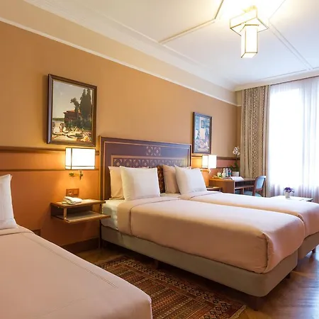 Lalahan Hotel 4*