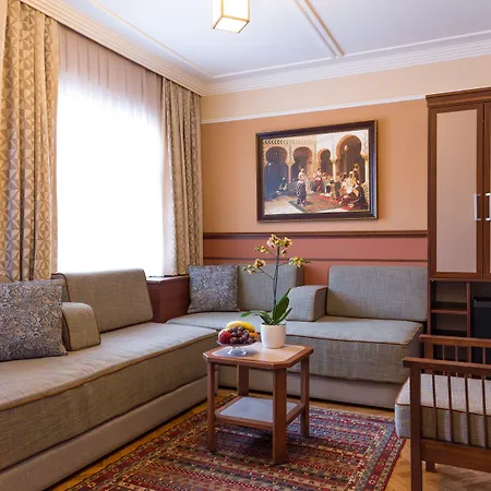 Lalahan Hotel